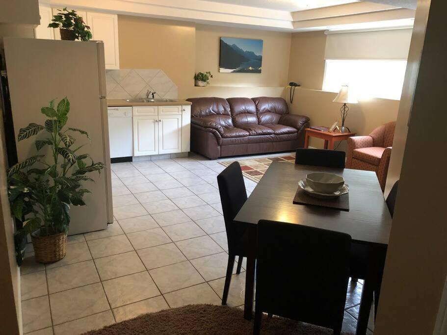 Paradise Canyon Golf Resort - Luxury Condo M409 Lethbridge Eksteriør bilde